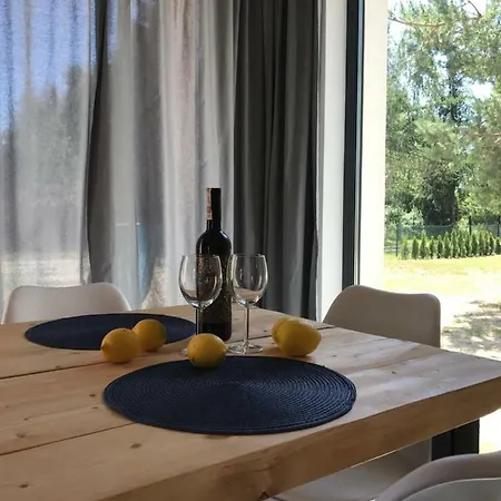 بيت للعطل Sosnowe Zacisze ساسينو